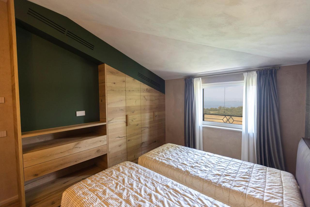 Eremus Relais Aparthotel โลนาโต ภายนอก รูปภาพ